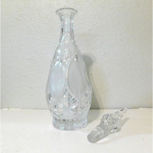 Vintage Princess House Lead Crystal Frosted Decanter with Stopper 15.5 inch - Picture 9 of 9